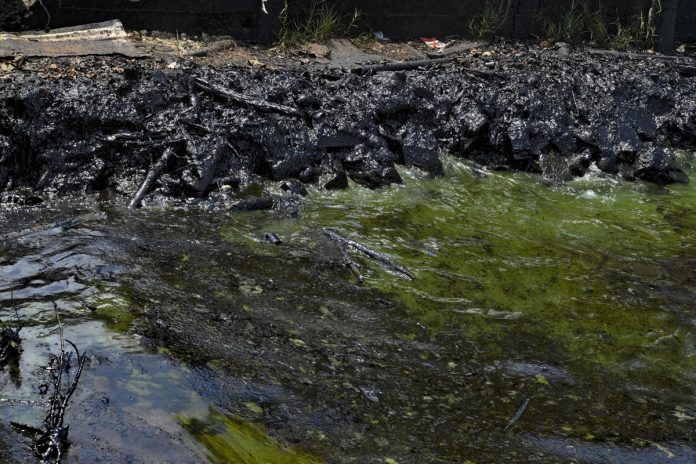 Advierten que no hay mejoría en Pdvsa para evitar derrames de petróleo