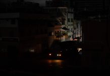 Dos bajones eléctricos en Caracas y estados del país durante la noche del jueves
