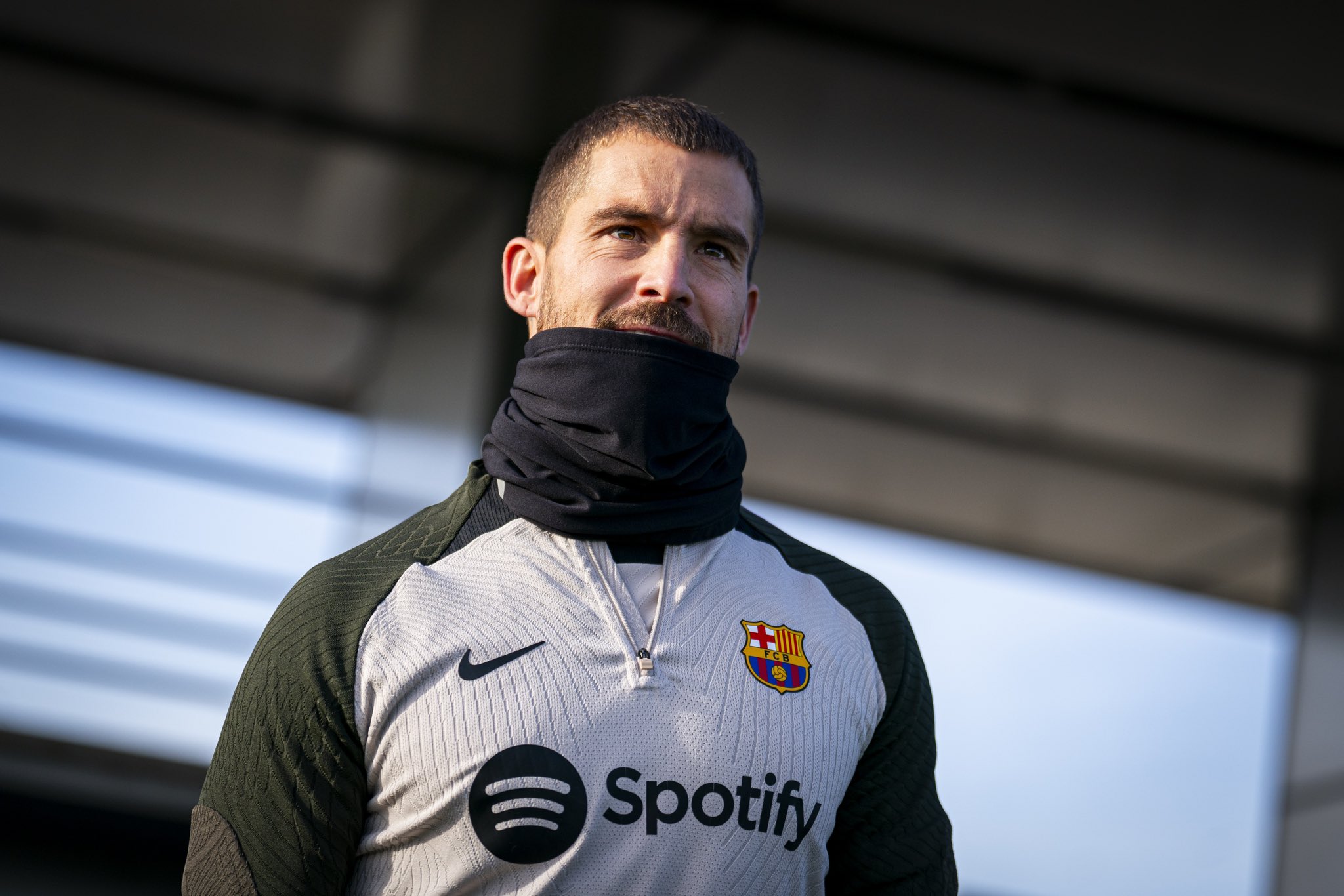 Íñigo Martínez, novedad en el entrenamiento del Barcelona