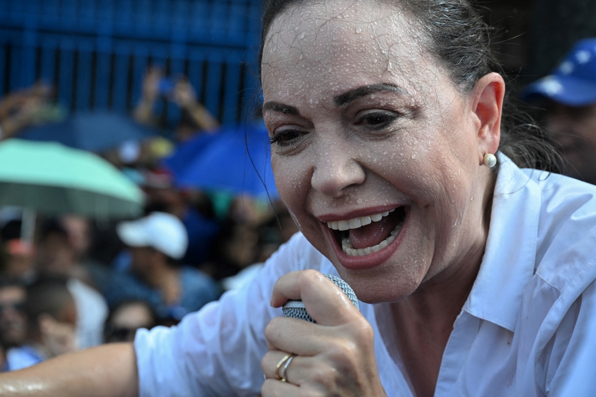 María Corina Machado: ¿candidato sustituto y claudicar ante el régimen?