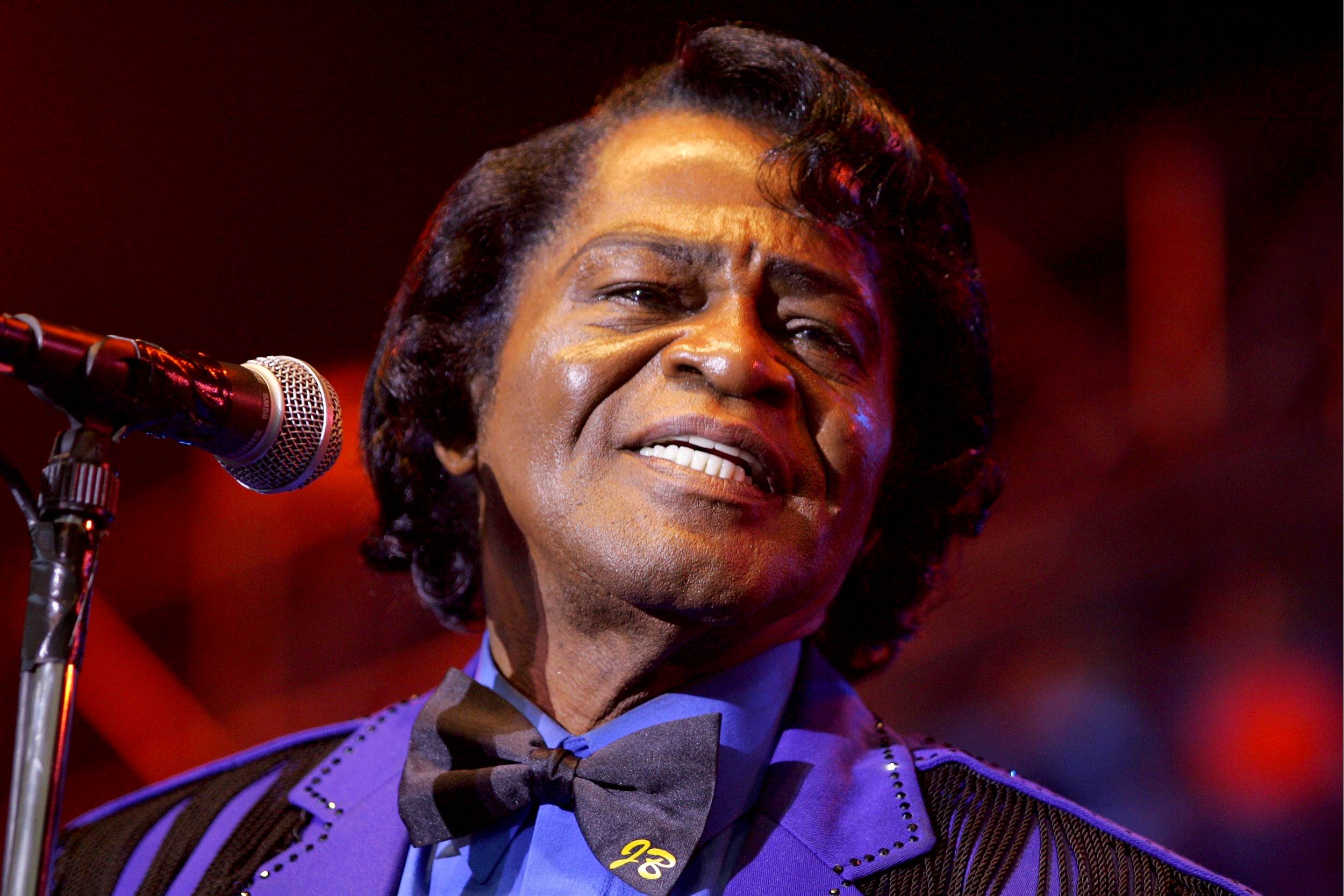 Publicaron tema inédito de James Brown junto a documental producido por Mick Jagger