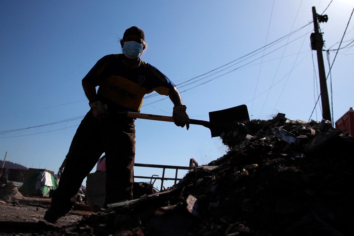 Lento recuento de víctimas en Chile en medio de los incendios más mortíferos del siglo