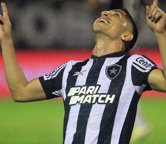 Savarino gol Botafogo