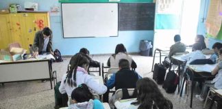 gobierno argentino educación "servicio esencial"
