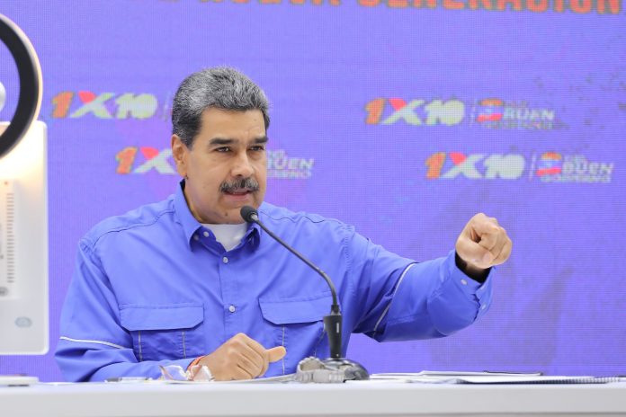Maduro designó “madrinas y padrinos” en Caracas y todos los estados del país