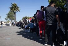 Cerró un centro migratorio entre Estados Unidos y México por falta de fondos