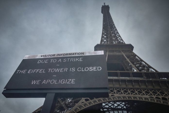 Cerraron la torre Eiffel por una huelga de trabajadores que podría prolongarse