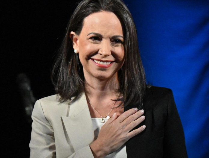 María Corina Machado senadores campaña
