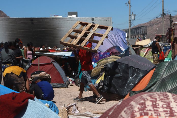 campamento migrantes