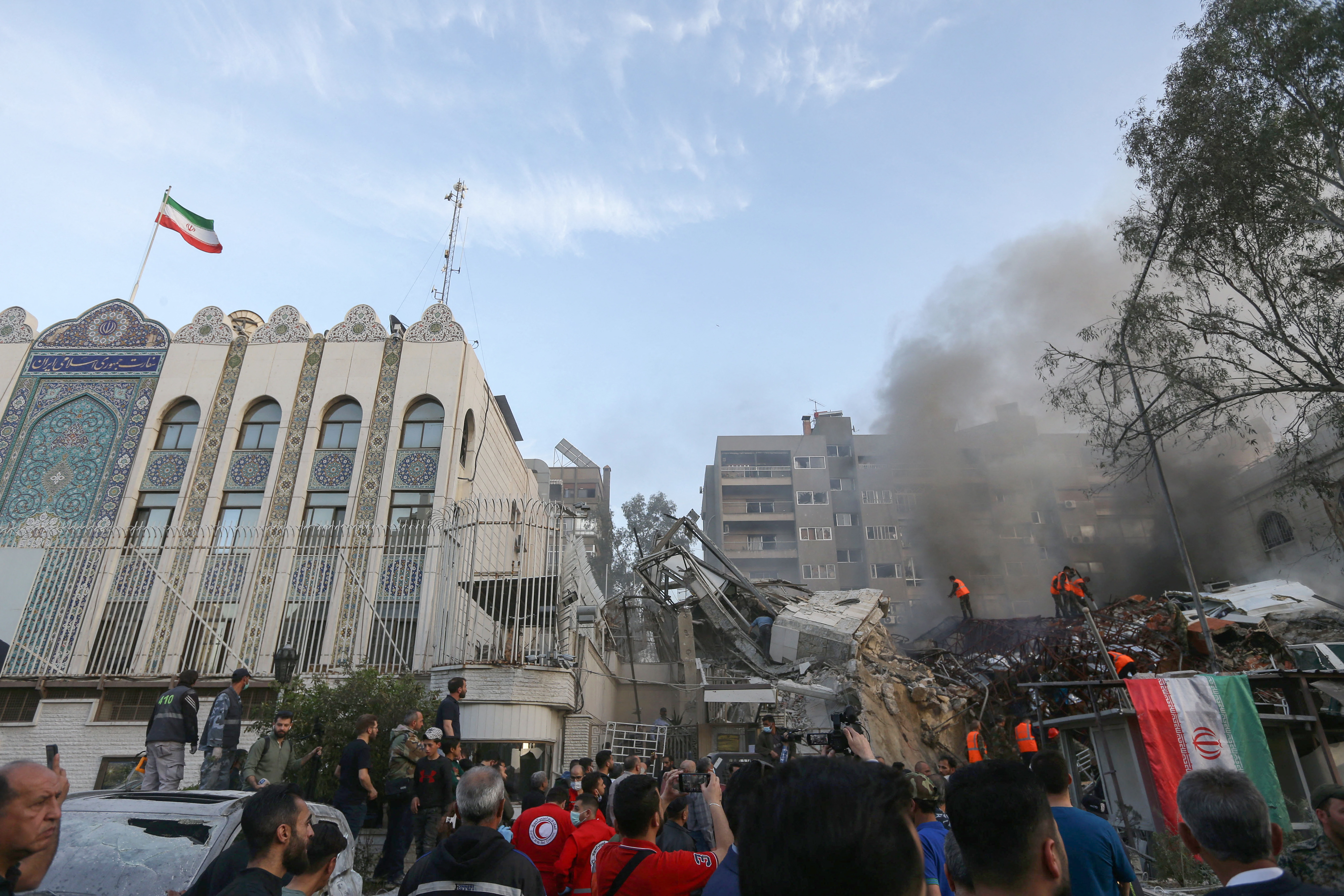 Presidente de Irán: Bombardeo israelí en Damasco no quedará sin respuesta