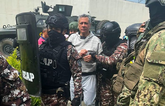 Embajada de México en Ecuador fue asaltada para arrestar a Jorge Glas.