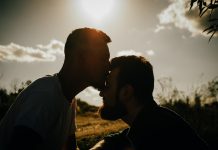 Castigarán con cárcel la homoexualidad en Irak