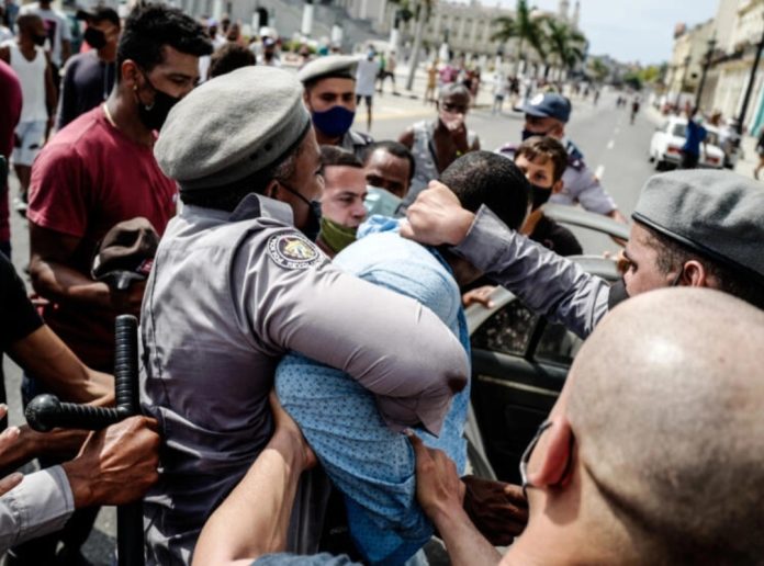 cubanos sentenciados protestas