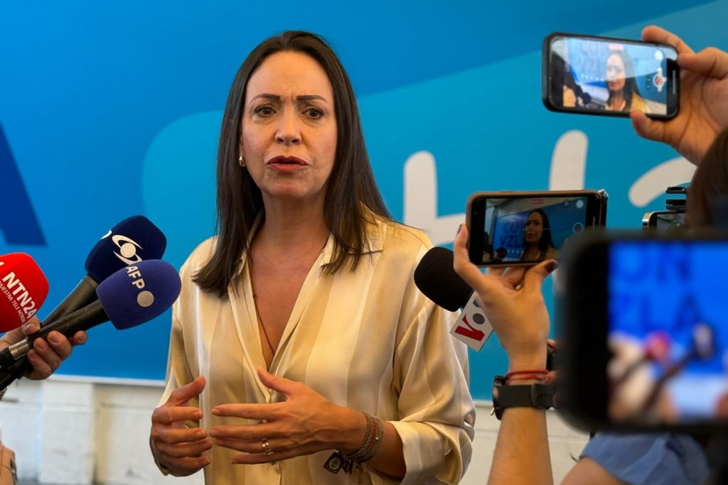 María Corina Machado mantiene a Corina Yoris como candidata presidencial de la Unidad