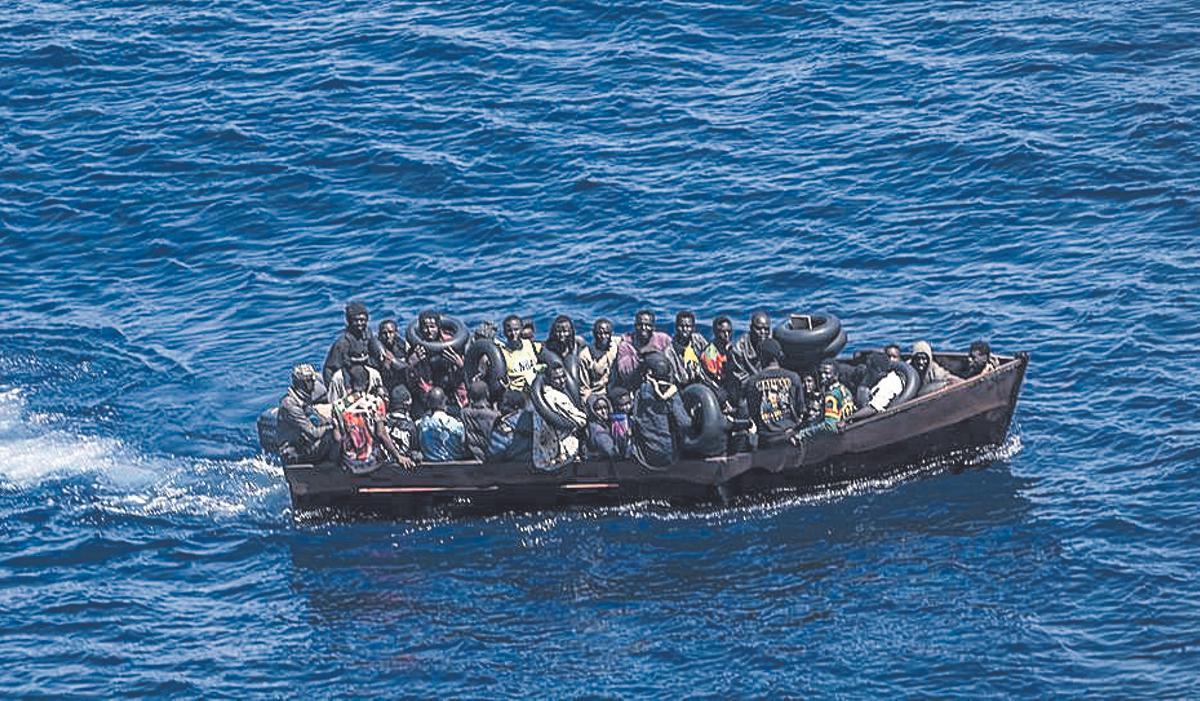 Vuelven las llegadas de migrantes a la isla italiana de Lampedusa: más de 700 en 24 horas