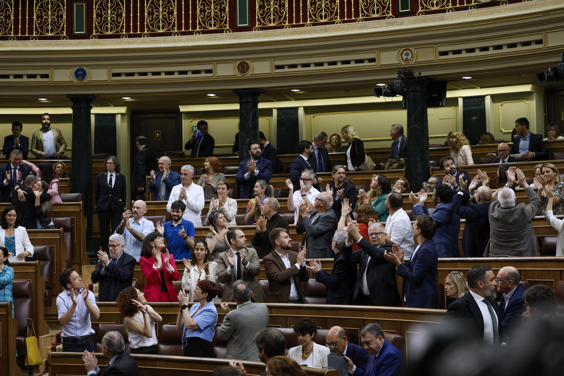 La ley de amnistía, aprobada definitivamente con la mayoría del Congreso