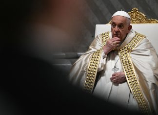 El papa abrirá el "Año Santo" el 24 de diciembre