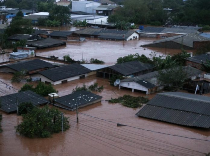 Yván Gil inundaciones Brasil