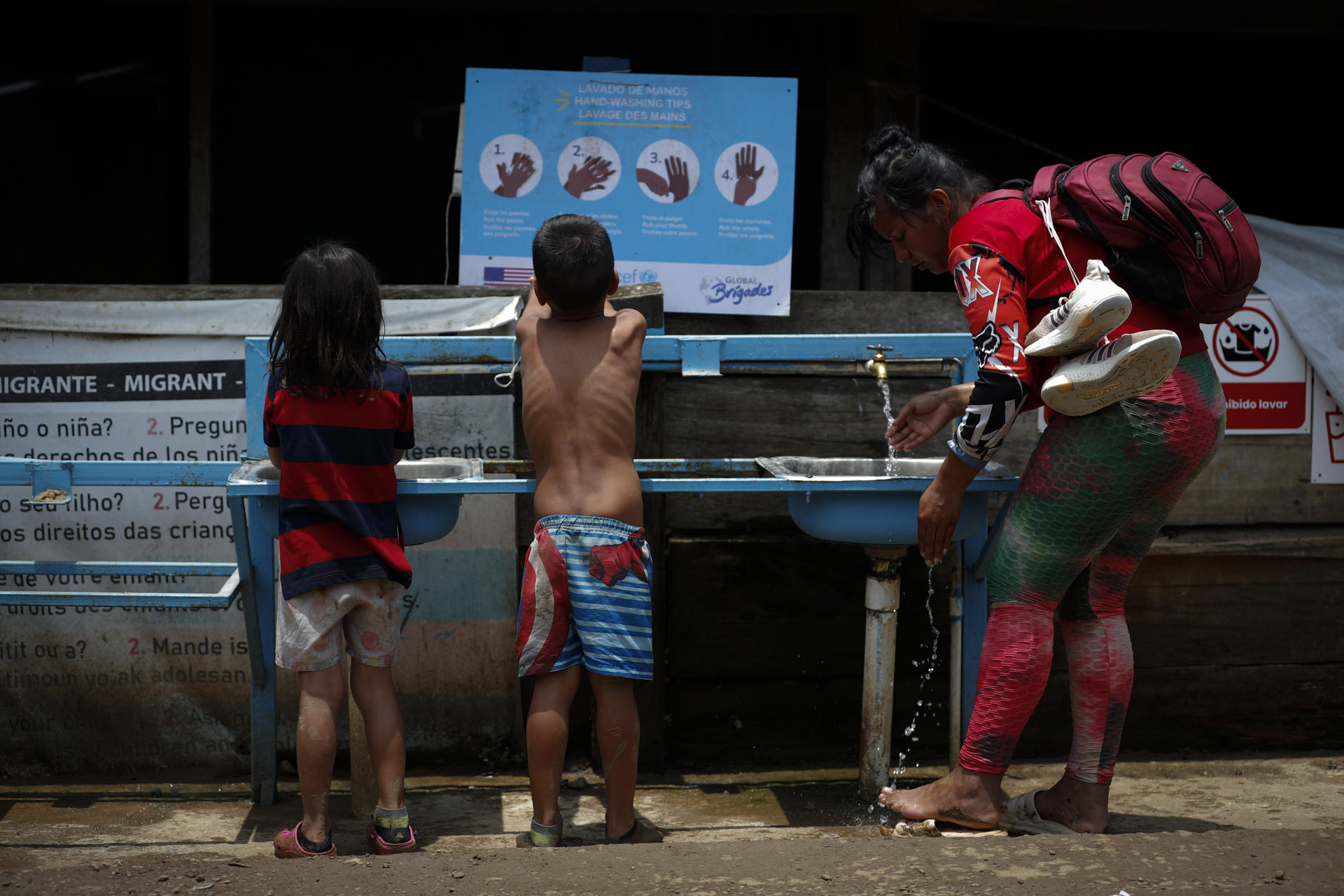 La migración infantil por la selva del Darién crece un 40 % y se encamina a nuevo récord