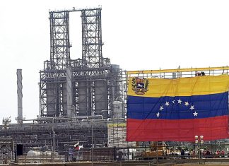 Magnate estadounidense obtuvo licencia para importar asfalto desde Venezuela