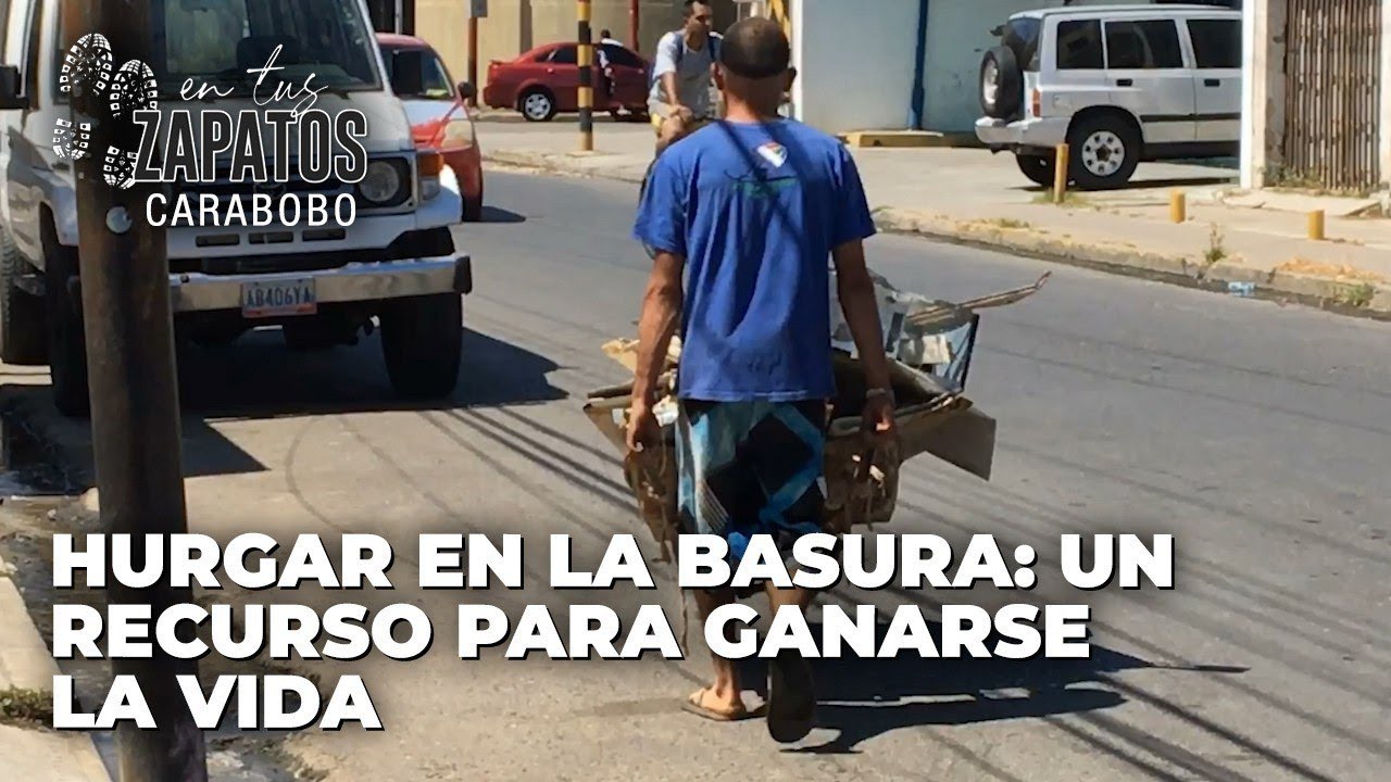 Hurgar en la basura, un recurso para ganarse la vida