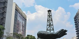 Reuters: Las exportaciones de petróleo de Venezuela aumentaron 30% en mayo, Banco Espirito Santo