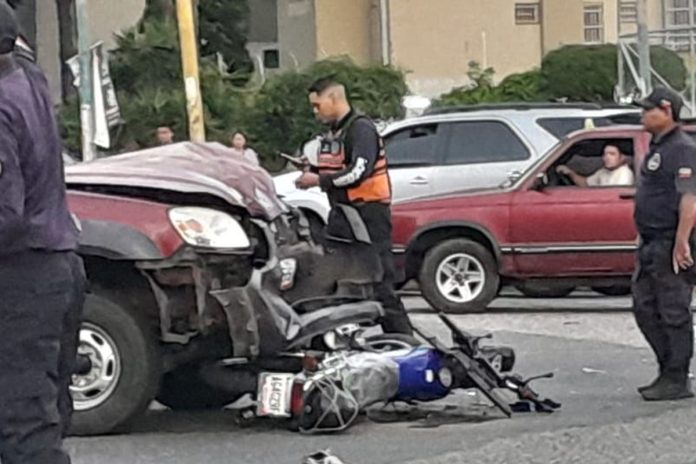 Motorizado falleció en accidente en el distribuidor La Yaguara - Montalbán