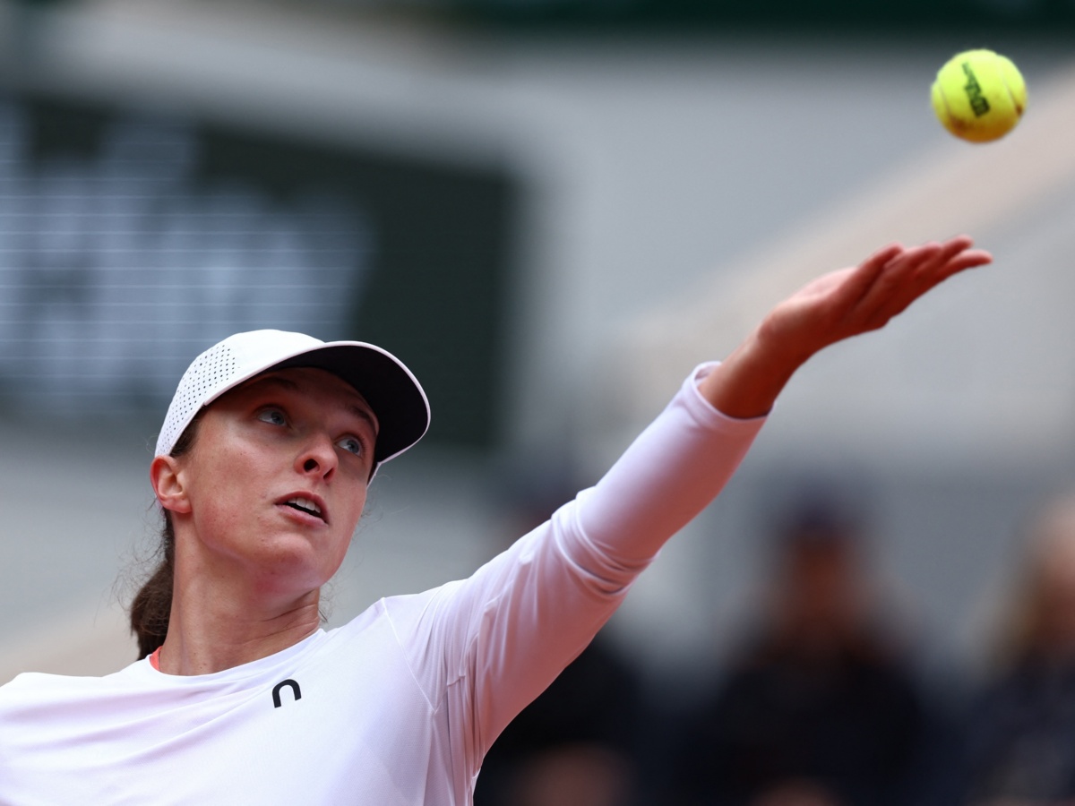 Swiatek, Sabalenka y Alcaraz pasan a cuartos de Roland Garros