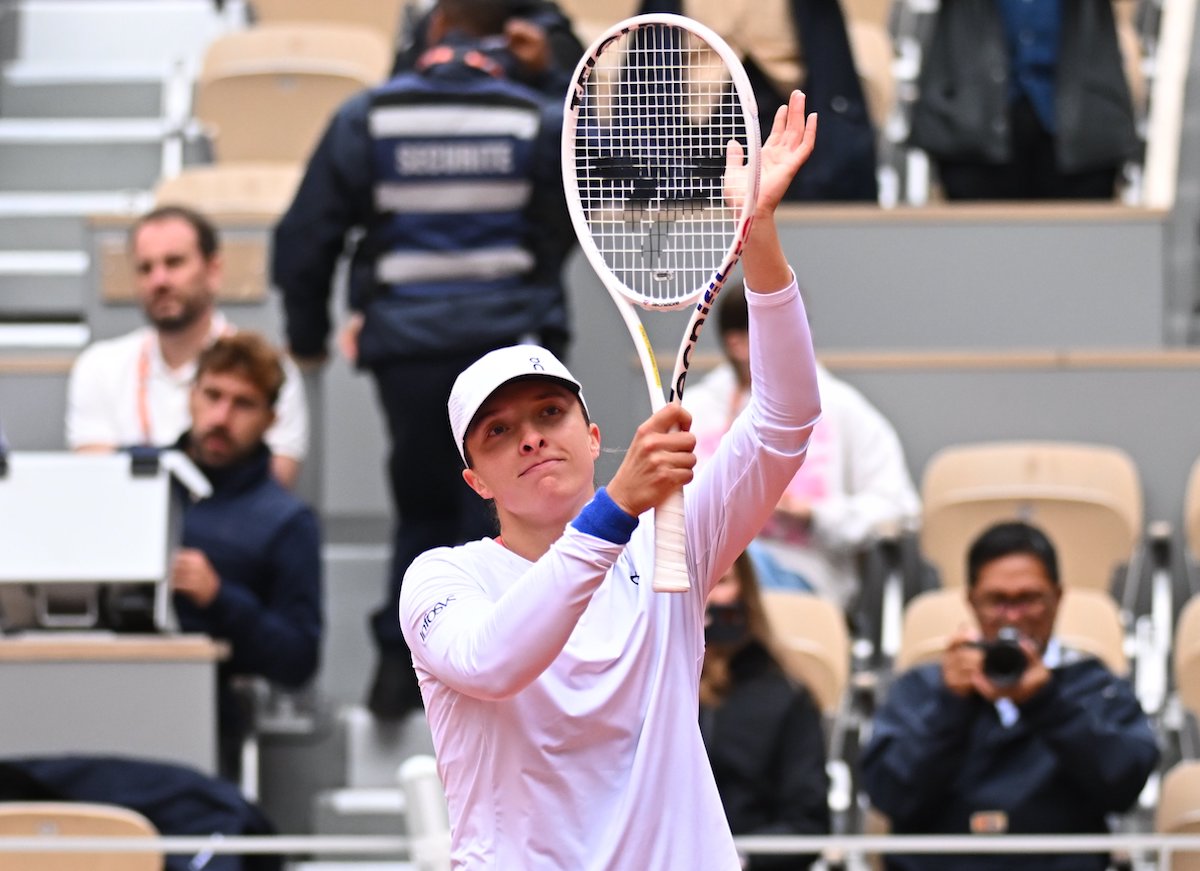 Iga Swiatek se mete en cuartos de final de Roland Garros