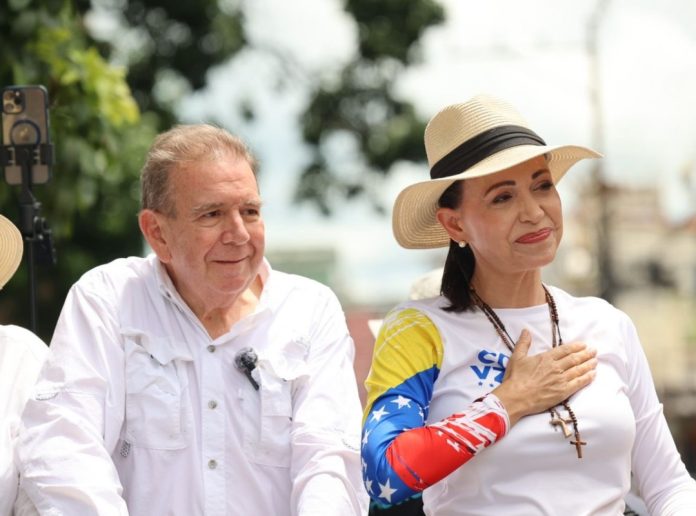 Edmundo González y María Corina Machado