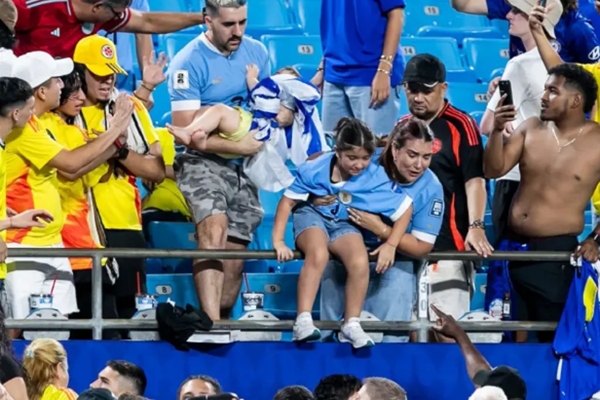 pelea jugadores aficionados