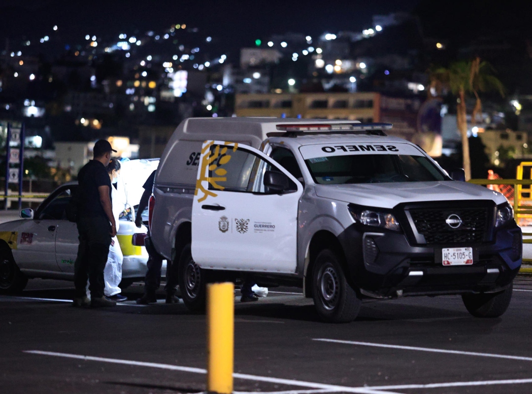 Desmembraron tres cuerpos y los abandonaron frente a un supermercado en Acapulco