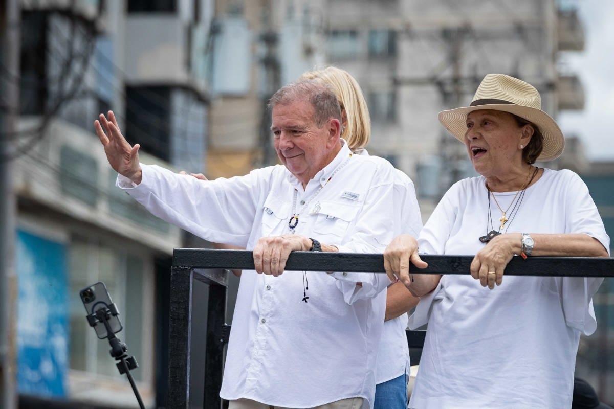 González Urrutia desmiente al chavismo: «No sufro de ninguna enfermedad terminal»