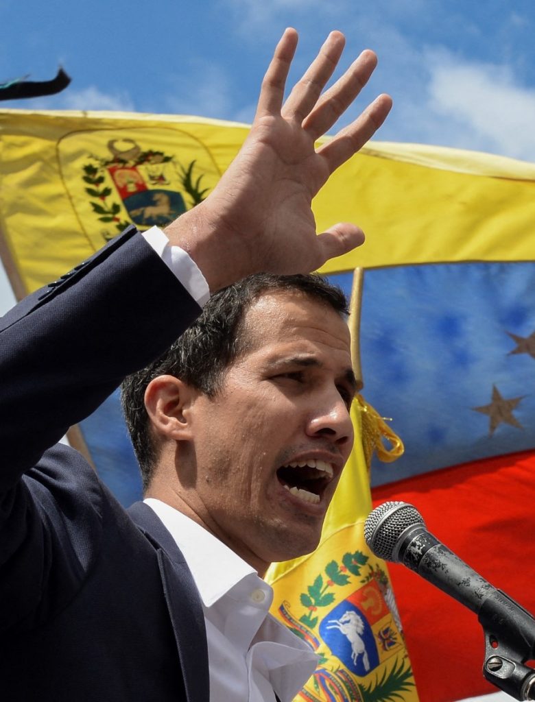 Edmundo González, Juan Guaidó