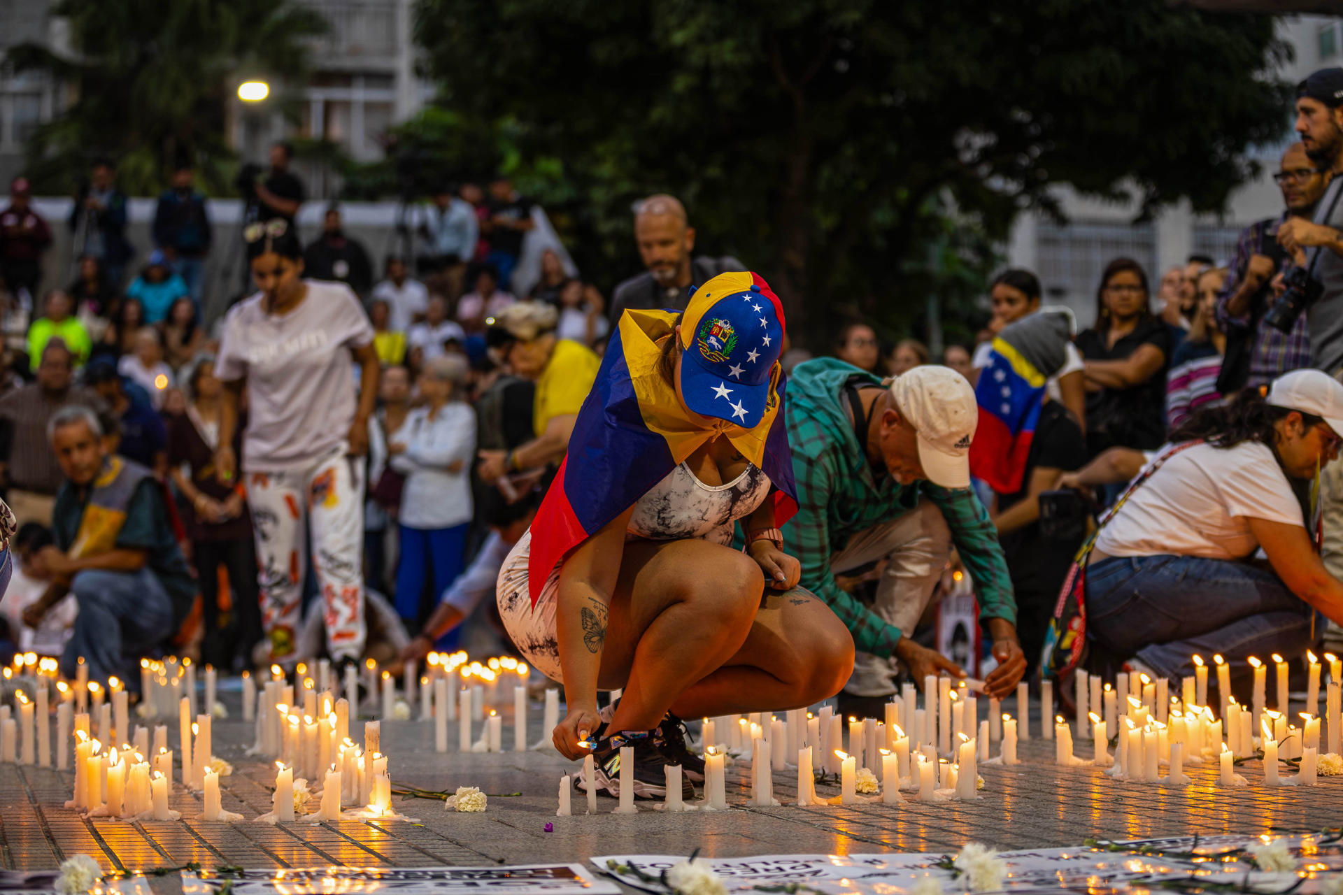 Venezolanos pidieron la libertad de presos políticos durante vigilia en Caracas