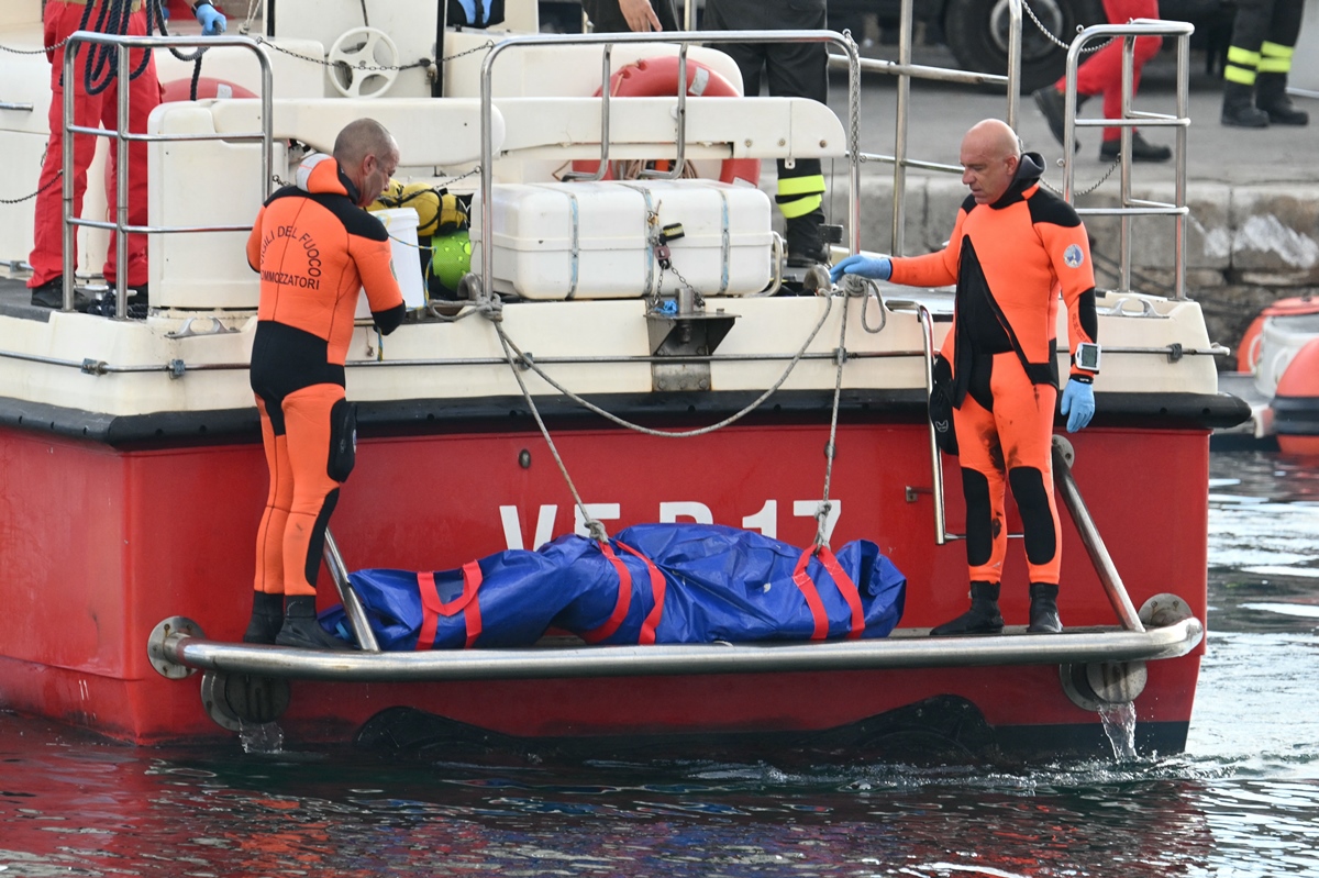 ITALY-MARITIME-ACCIDENT-BRITAIN