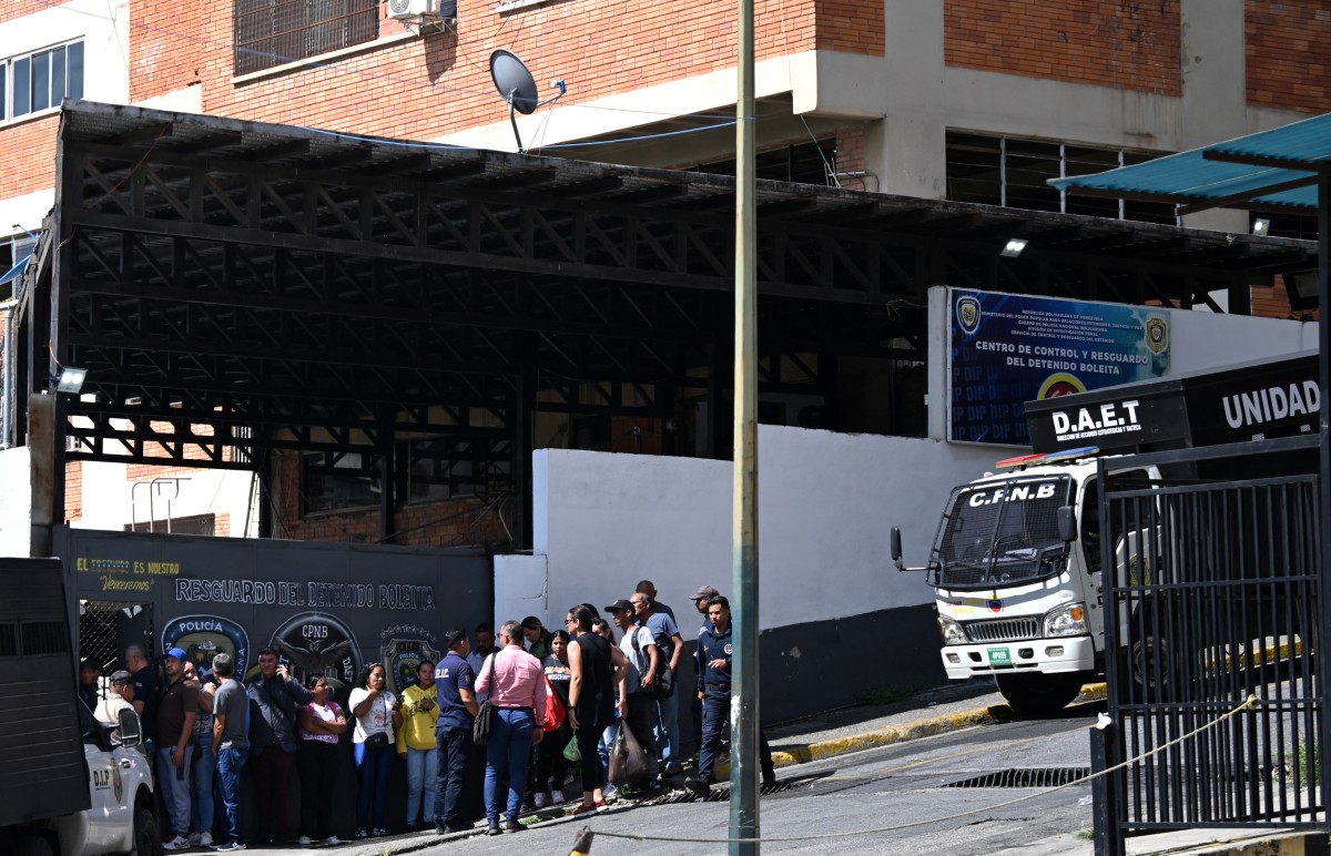 Masivas detenciones tras la reelección de Maduro sumergen a Venezuela en el miedo