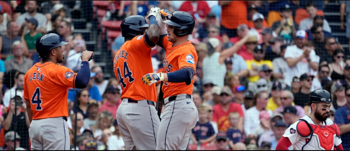 Astros de Houston se llevó la serie contra los Medias Rojas