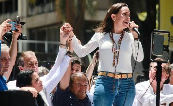 María Corina Machado denounces a new siege against her mother's residence