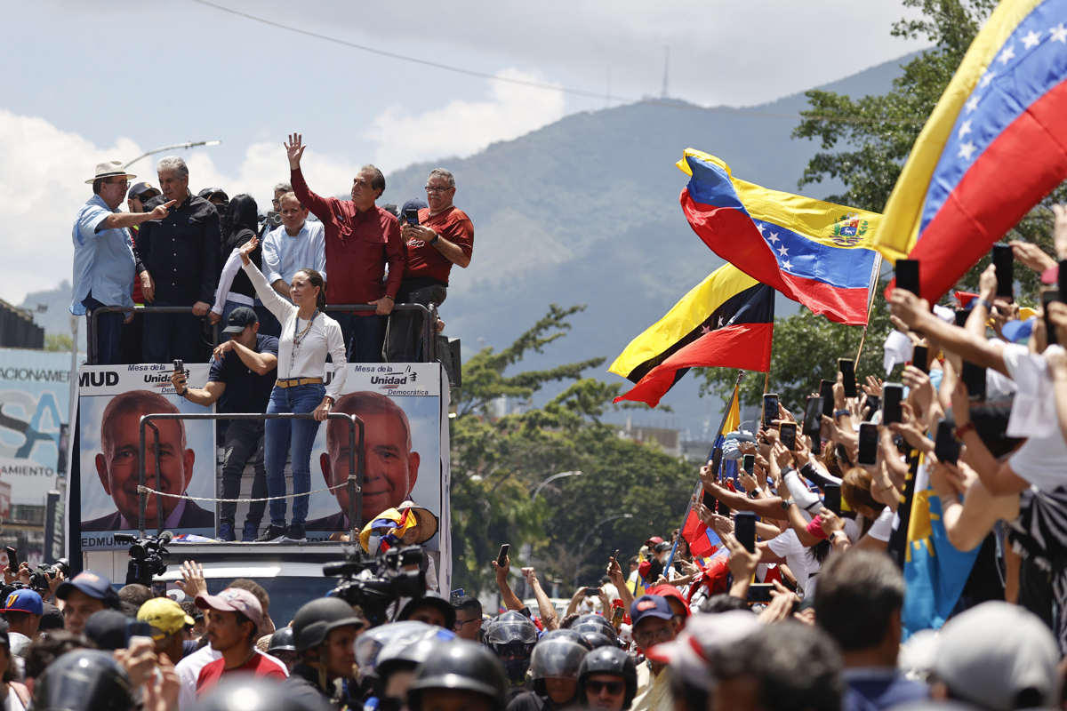 María Corina Machado pide a la comunidad internacional reconocer a Edmundo González como presidente electo