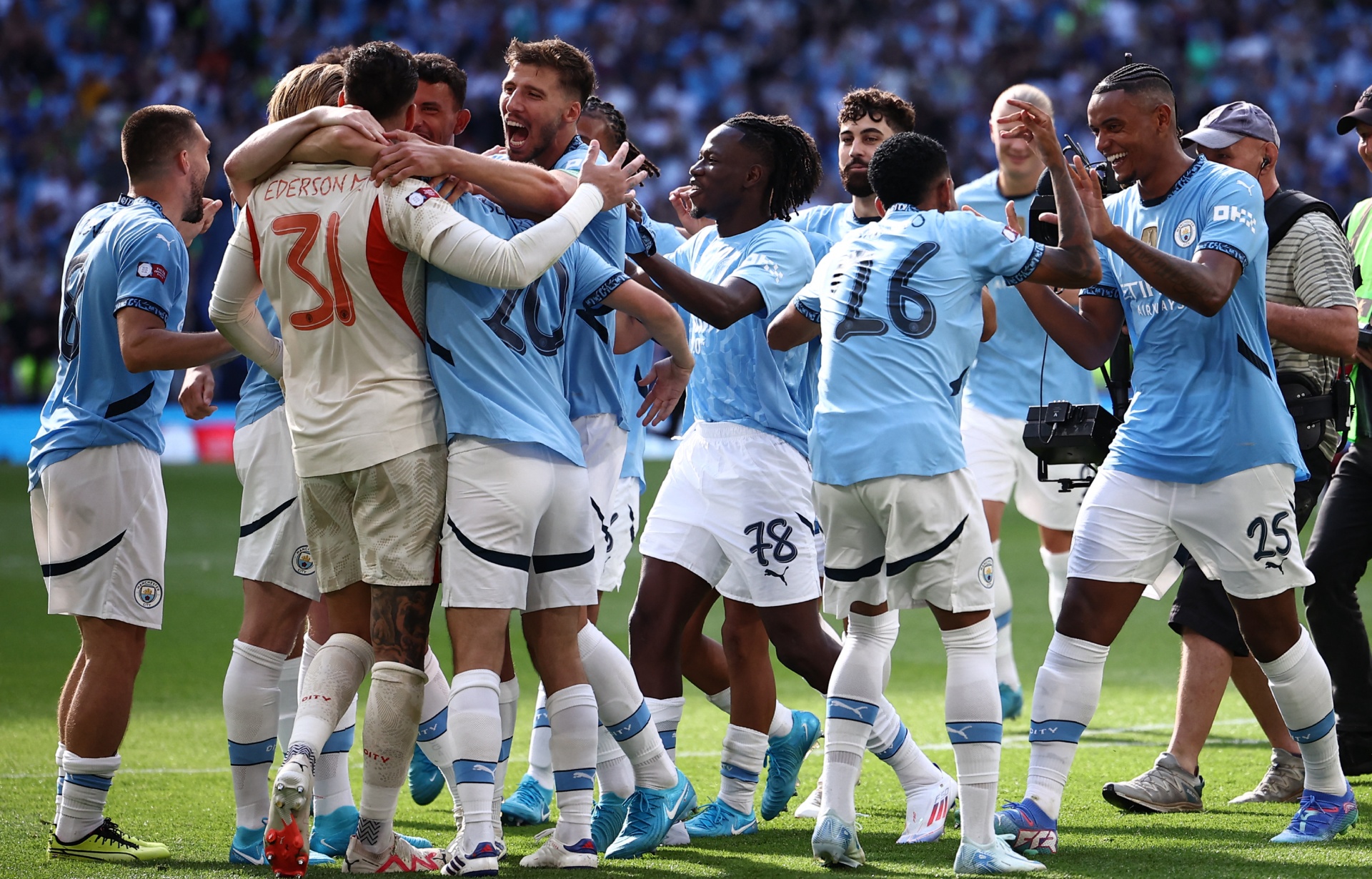 Manchester City derrota en los penales al United y se lleva la Community Shield