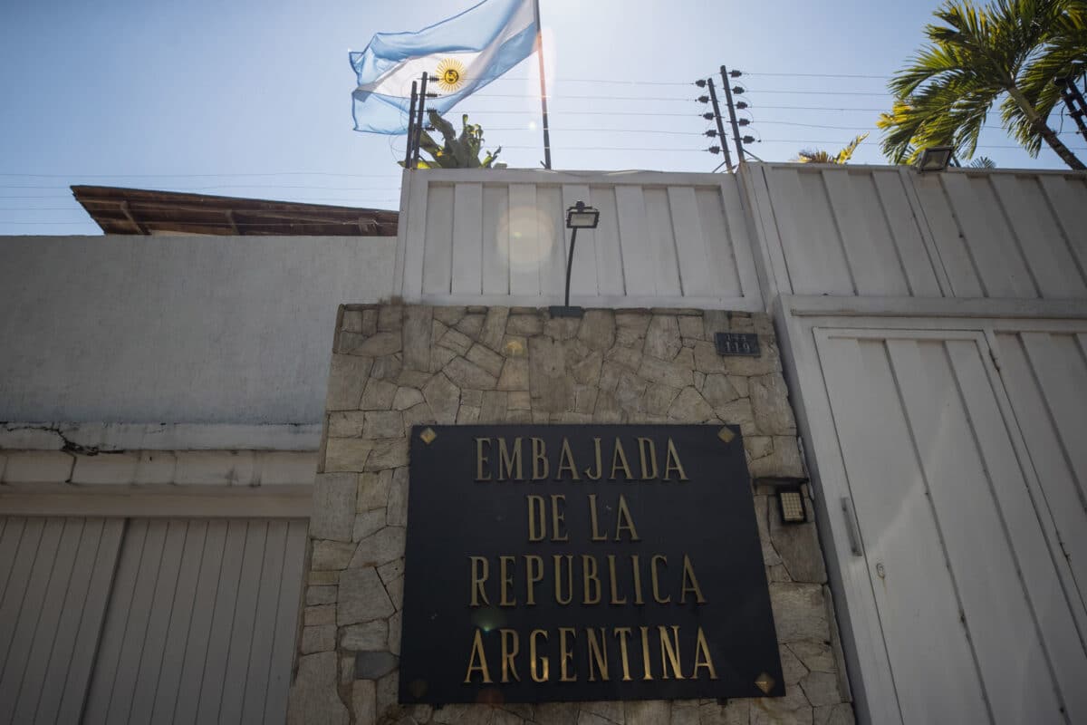 embajada de argentina en Caracas