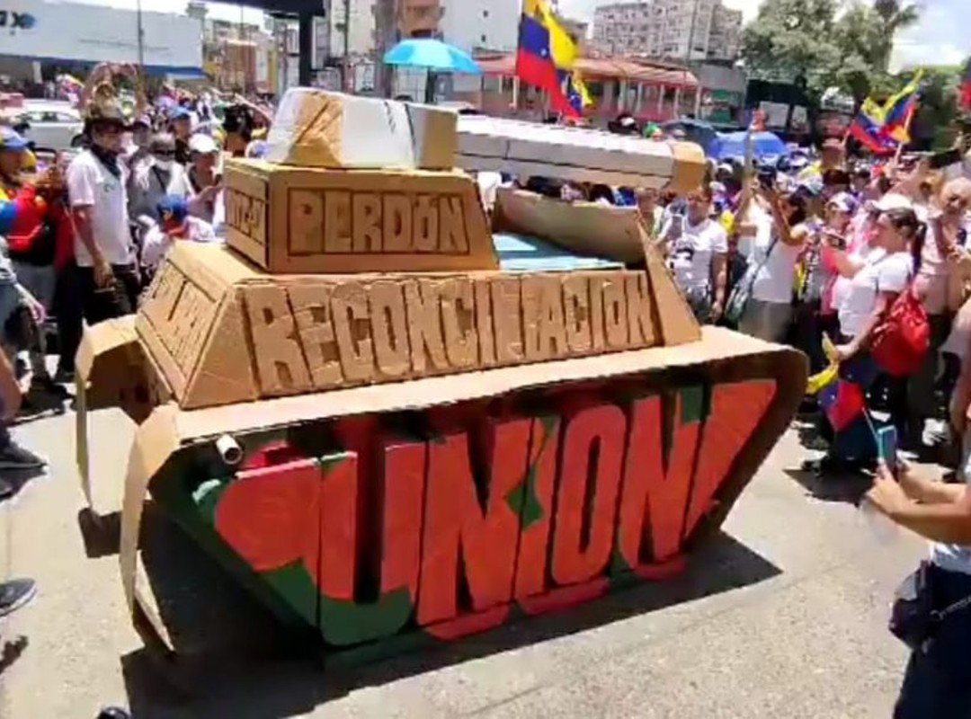 Detenida joven en protesta