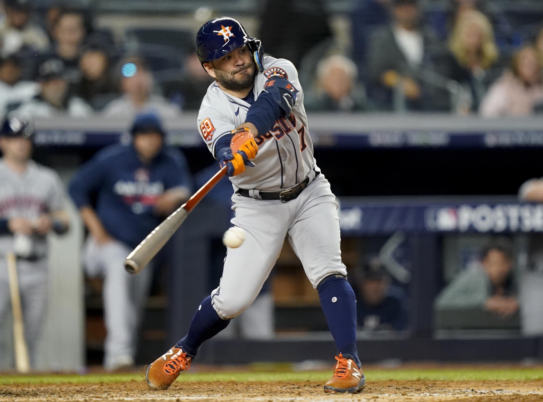 Altuve y Adames lideraron victorias de sus novenas en las Grandes Ligas