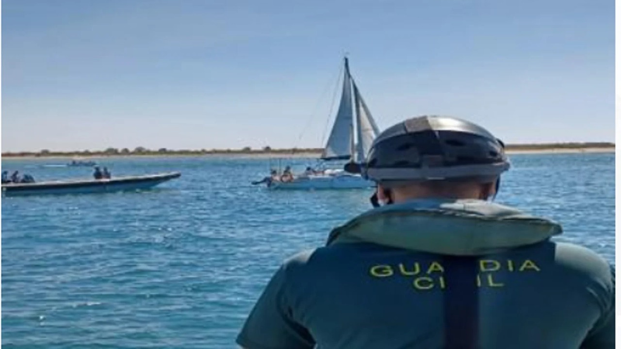 Un narcotraficante muerto y cuatros heridos en España tras una persecución en barco con la Guardia Civil