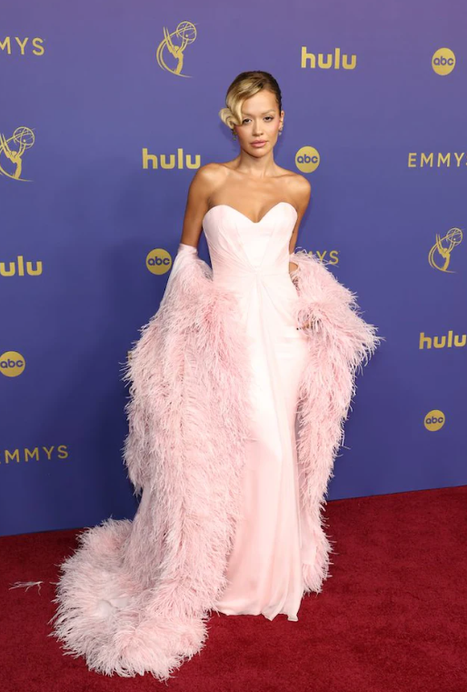 Premios Emmy 2024 Moda Alfombra Roja 