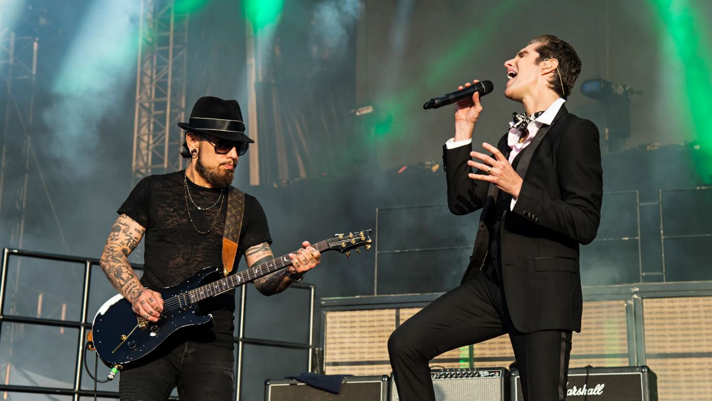 Jane’s Addiction canceló su gira tras una pelea entre sus integrantes sobre el escenario