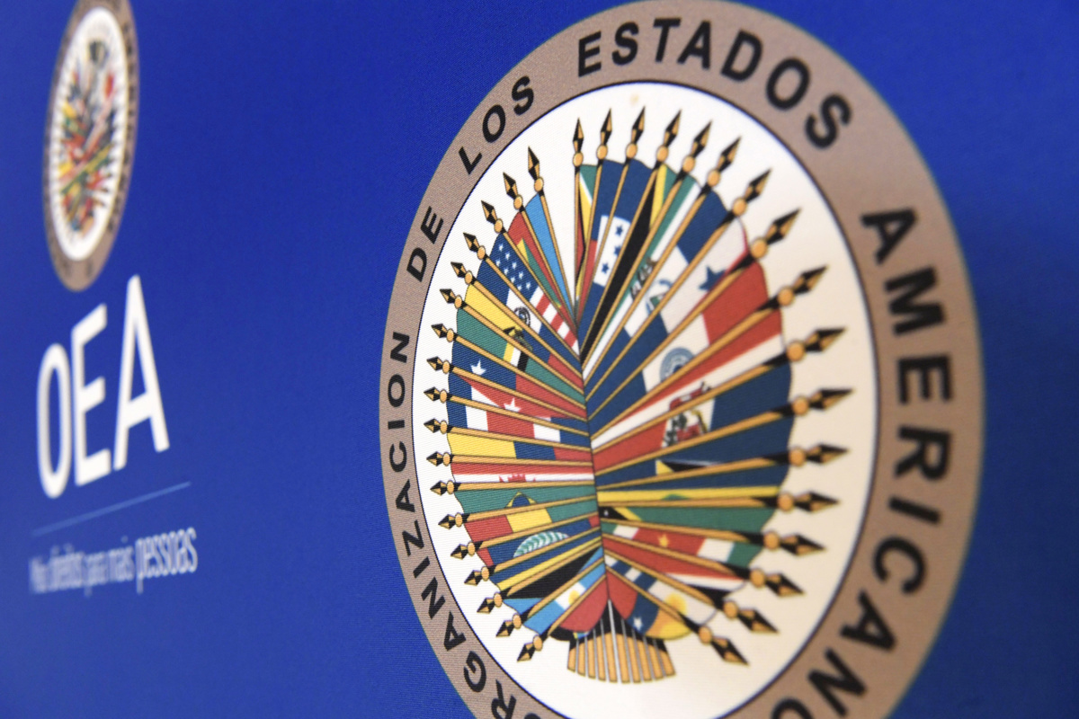 Fotografía de archivo de 18 de enero de 2023 del logo de la Organización de los Estados Americanos (OEA). Foto: EFE