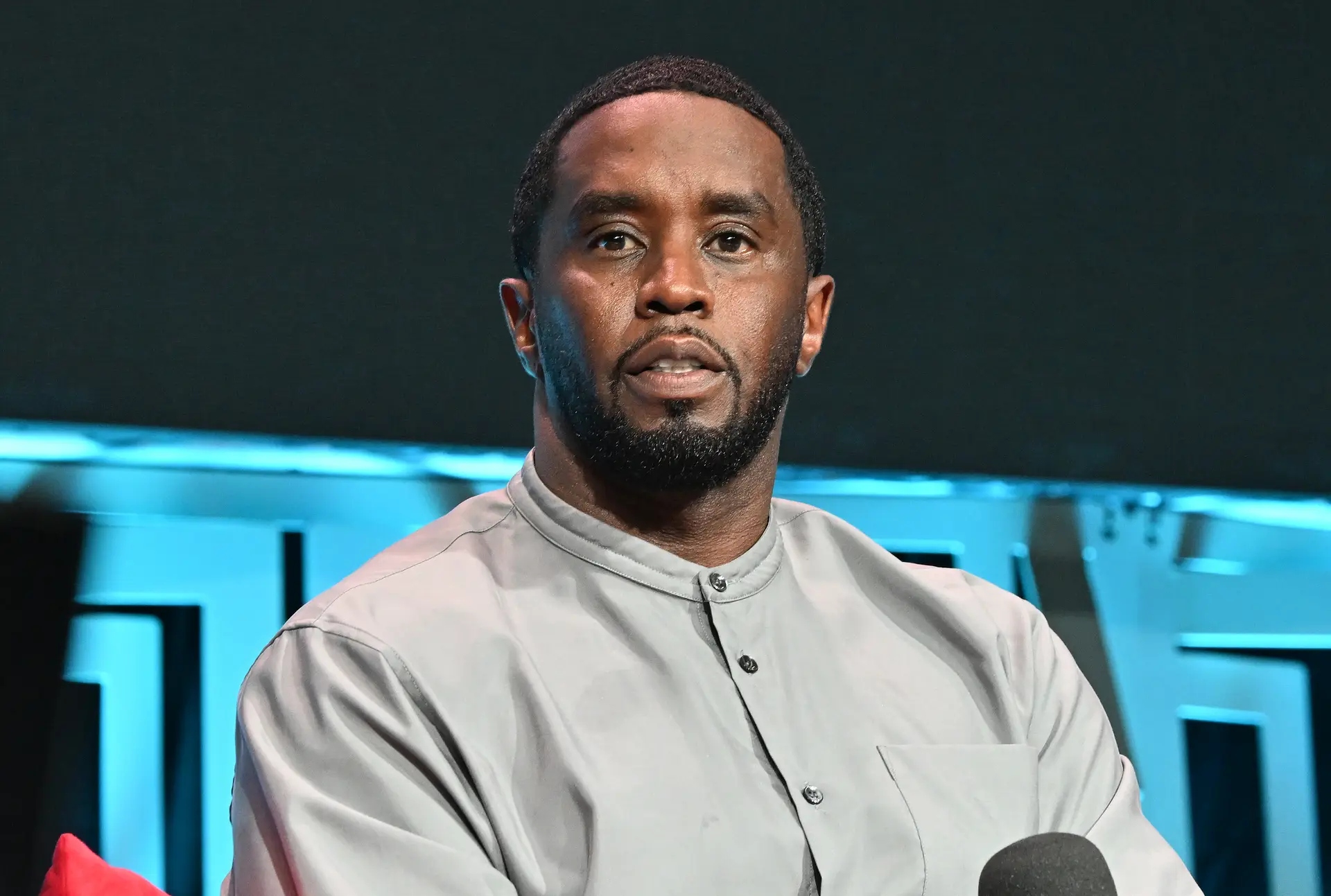 Sean «Diddy» Combs permanecerá bajo custodia mientras espera el juicio por tráfico sexual