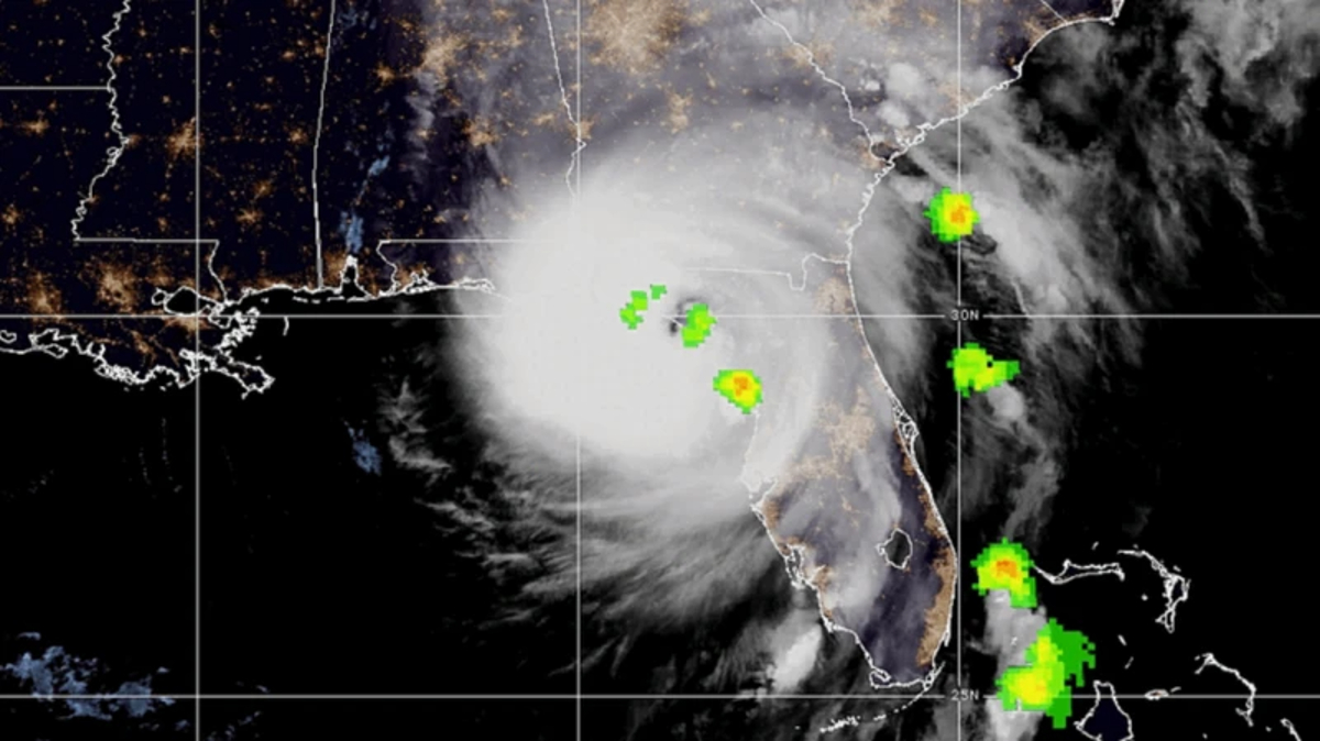 El huracán Helene se degrada a tormenta tropical y deja al menos 20 muertos en su paso por EE.UU.